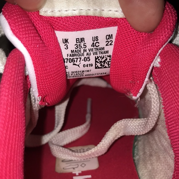 White&pink PUMAS - Picture 6 of 6